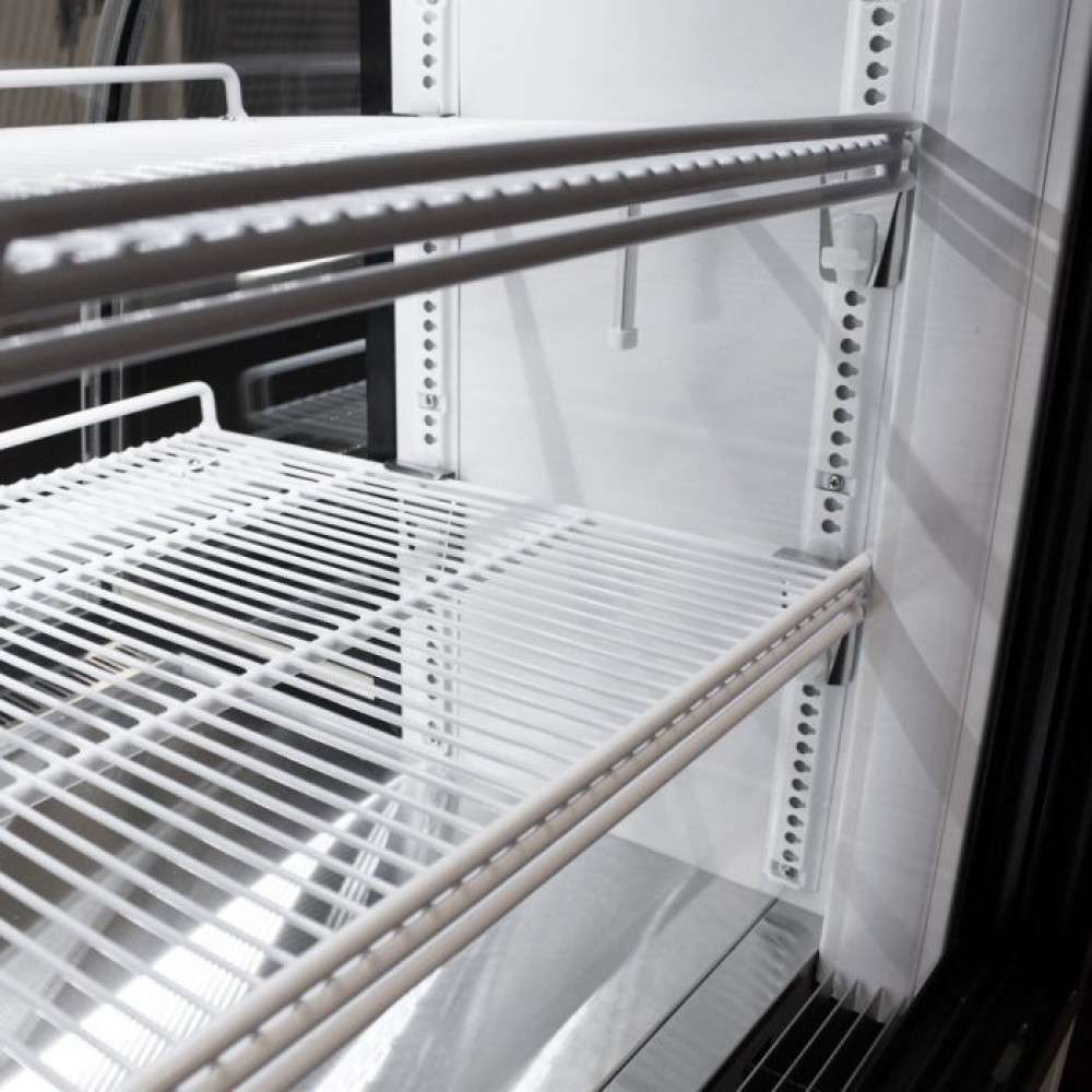 Turbo Air TCGB-48-DR 48" Curved Glass Dry Bakery Case - Image 3