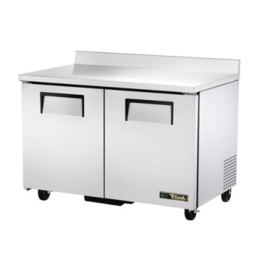 WORKTOP FREEZER True Mfg. ‐ General Foodservice Model No. TWT‐48F‐HC